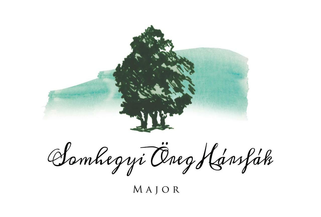 Somhegyi Oereg Harsfak Major Vendeghaz Bed and Breakfast Bakonybél Exteriör bild