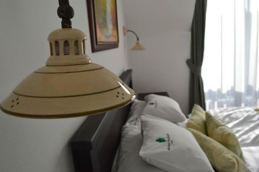 Somhegyi Oereg Harsfak Major Vendeghaz Bed and Breakfast Bakonybél Exteriör bild